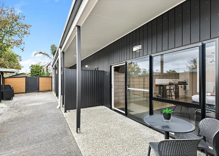 Matakana Motel