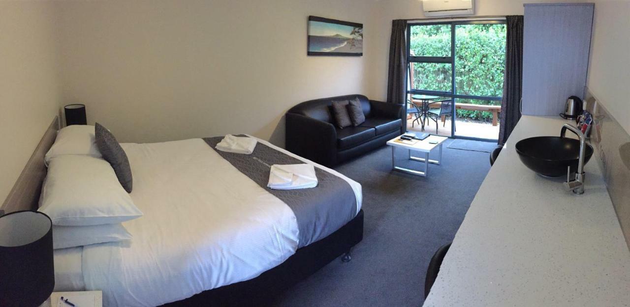Motel Matakana Motel